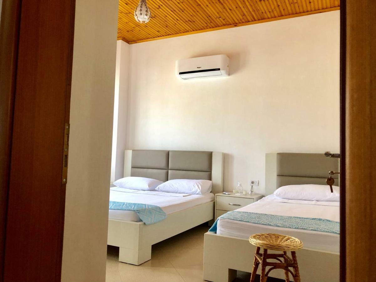 Dhimitri'S Guest House Berat Exterior photo